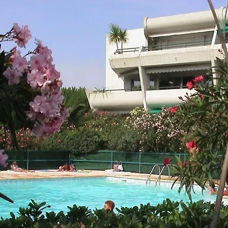 - Du Ponant * Λα Γκραντ-Μοτ